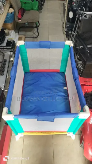 Uk Used Fold-N-Go "Traveller" Bed/Crid/Cot/Play Yard, Uk Used.