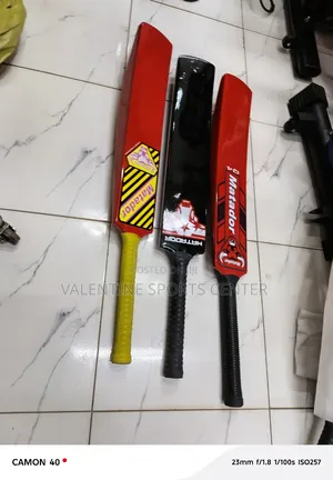 Cricket Bats Original Material All Different Colors and Sizes