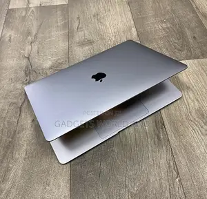 New Laptop Apple MacBook Pro 2021 M1 32GB Apple M1 Pro SSD 512GB