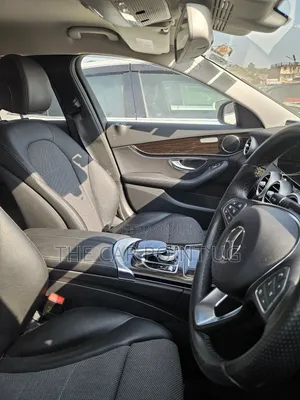 Mercedes-Benz C200 2016 White