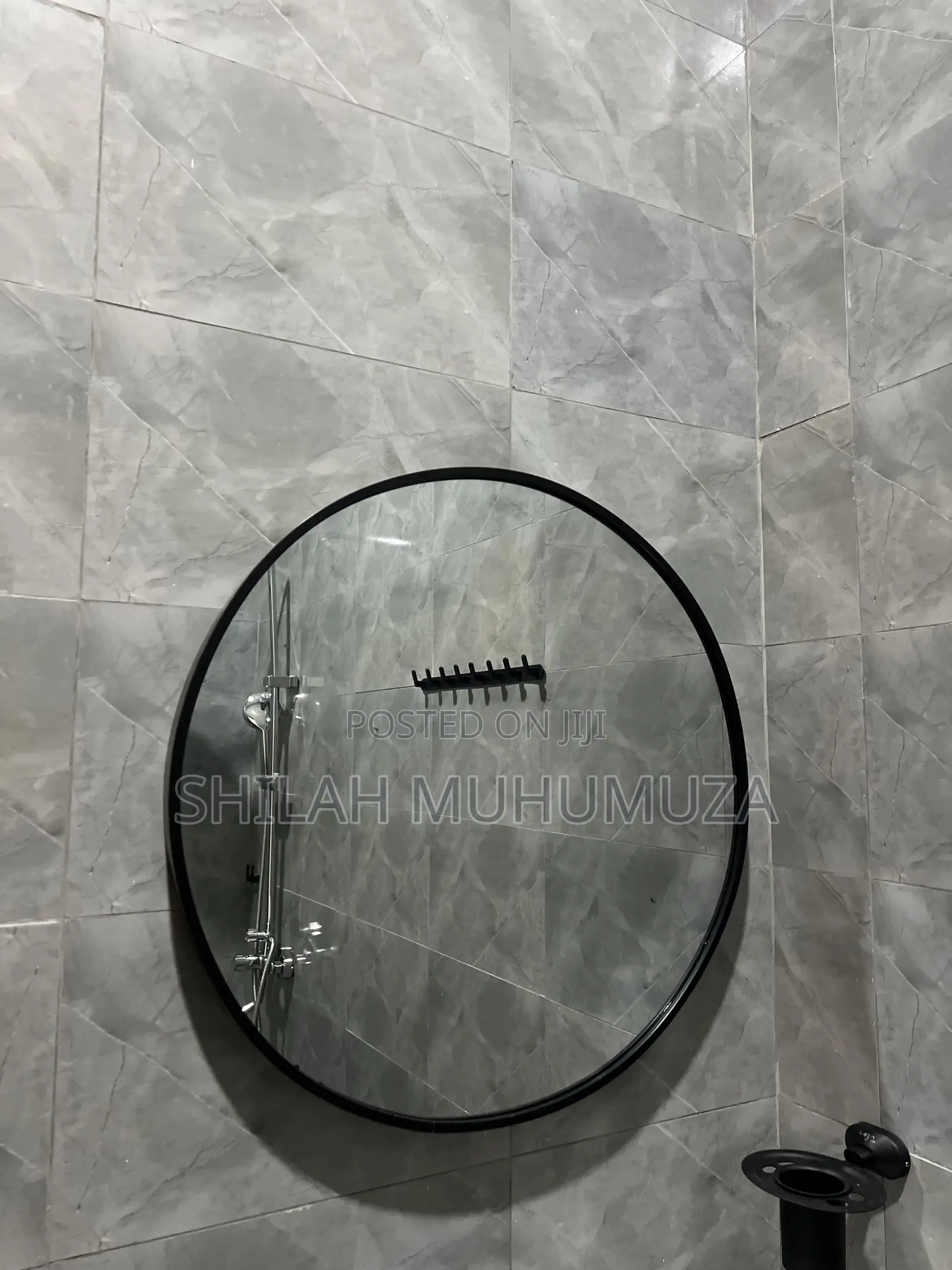 Circle Metallic Mirror