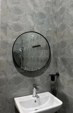 Circle Metallic Mirror