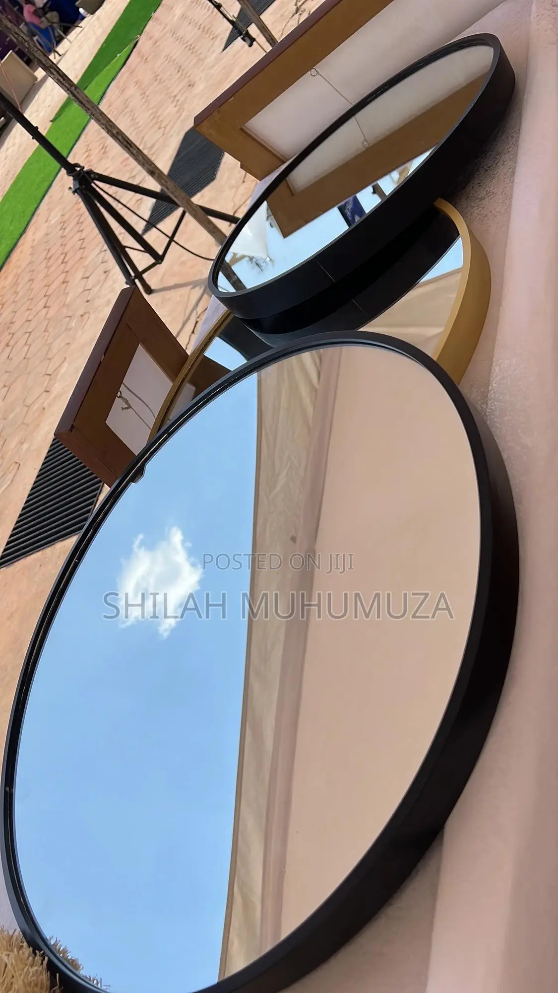 Circle Metallic Mirror