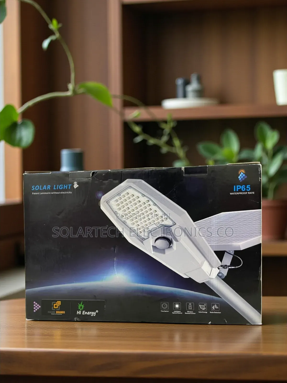 Hi Energy 200w Long-Lasting Solar Street Light