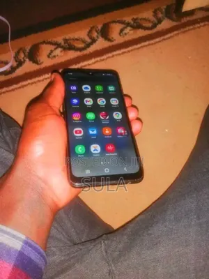 Samsung A10 32 GB Black