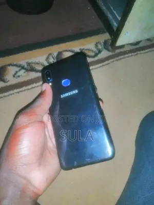 Samsung A10 32 GB Black
