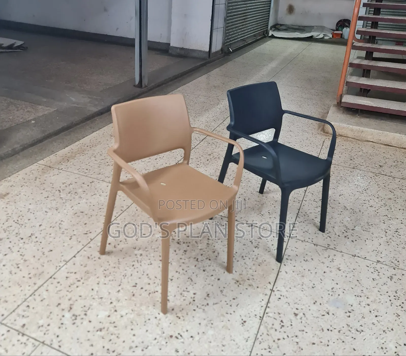 Stability Plastic Chairs Plastic Chairs