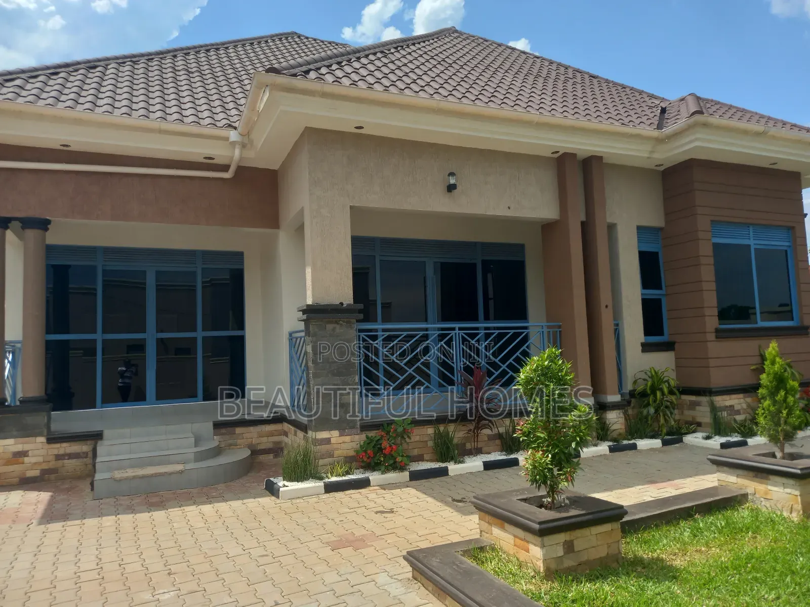 Furnished 4bdrm House in Kira for sale