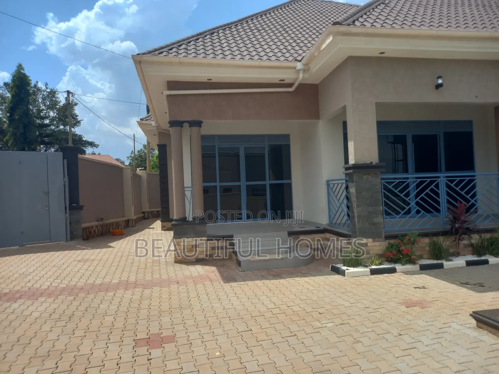 Furnished 4bdrm House in Kira for sale