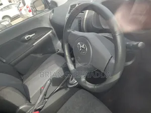 Toyota IST 2012 Silver