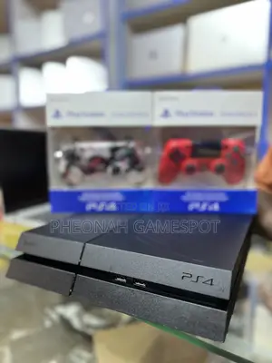 Ps4 Standard Entertainment Boss, 13 Games Loaded, 2 Controllers