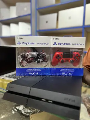 Playstation 4 Standard, Fun Full Time, 2 Pads, 13 Games
