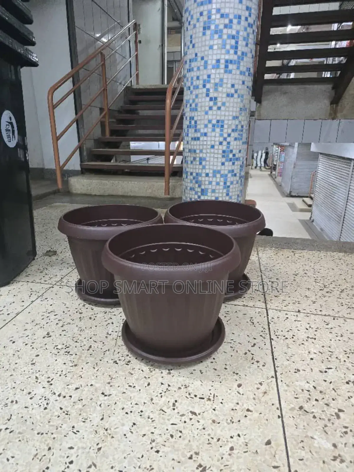 Coffee Brown Plastic Flower Pots