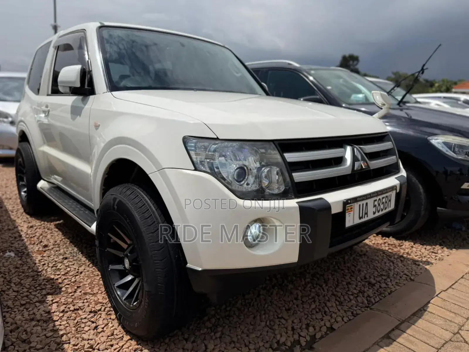 Mitsubishi Pajero 2006 White