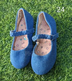 Kids Pumps Shoes/ Flat Closed Shoes