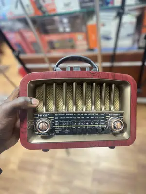 Vintage Radio That’S Both Rechargeable and Battery Use