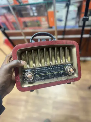 Vintage Radio That’S Both Rechargeable and Battery Use