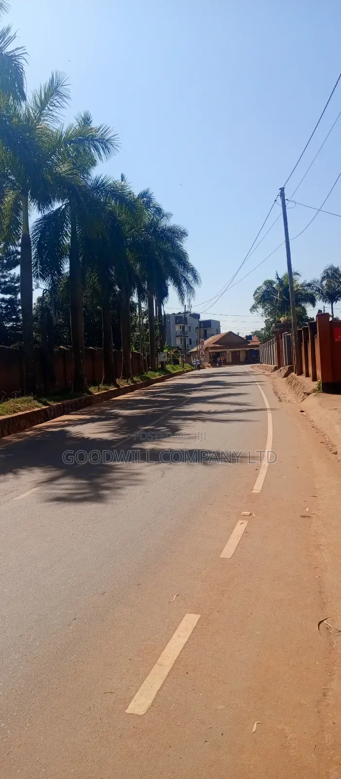 1 Acre of Land in Namugongo (W/T Old Fashioned House 6units Rentals