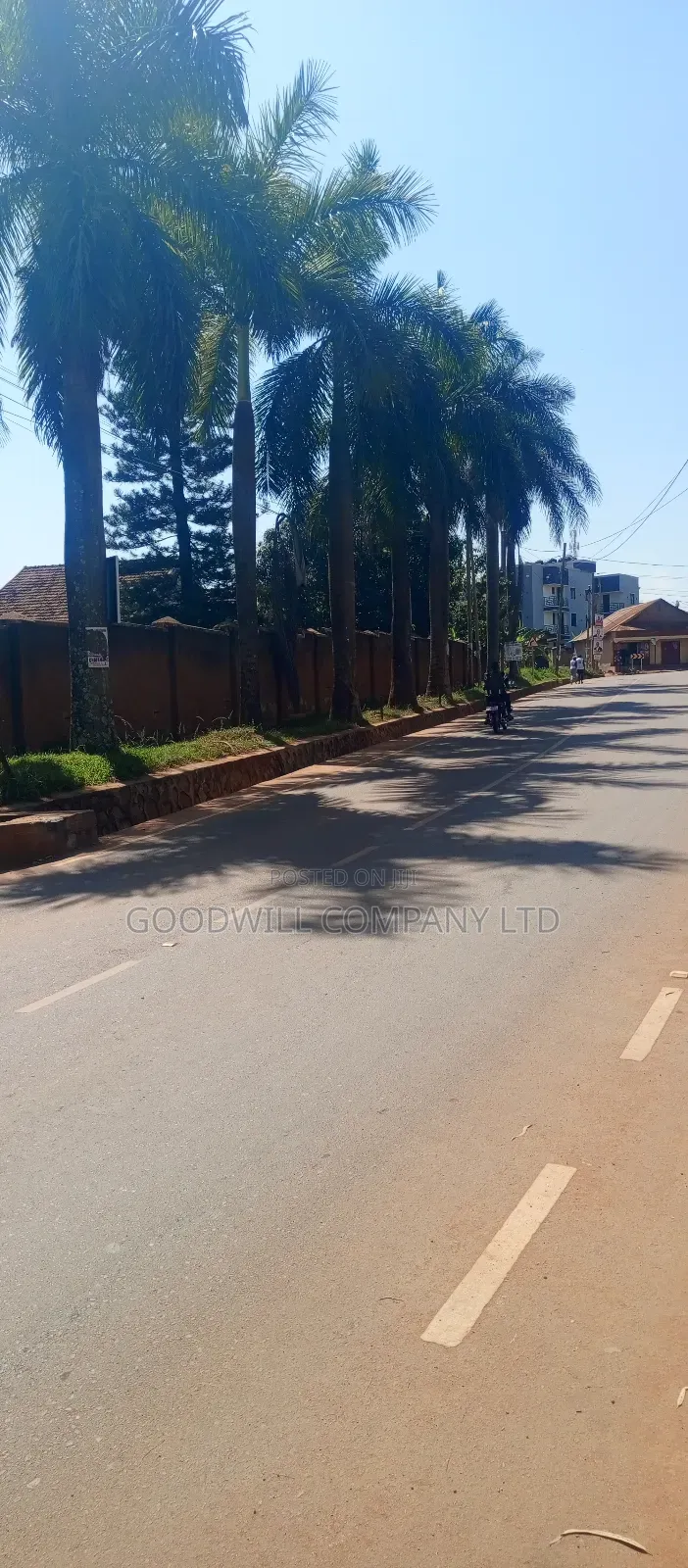 1 Acre of Land in Namugongo (W/T Old Fashioned House 6units Rentals