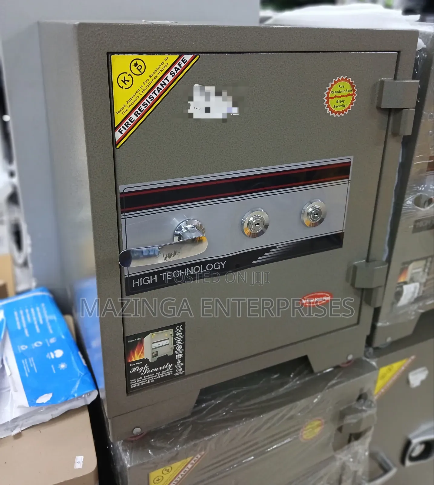 120kgs Fire-resistant Safe With A Dual Dial And Key Lock Mechanism