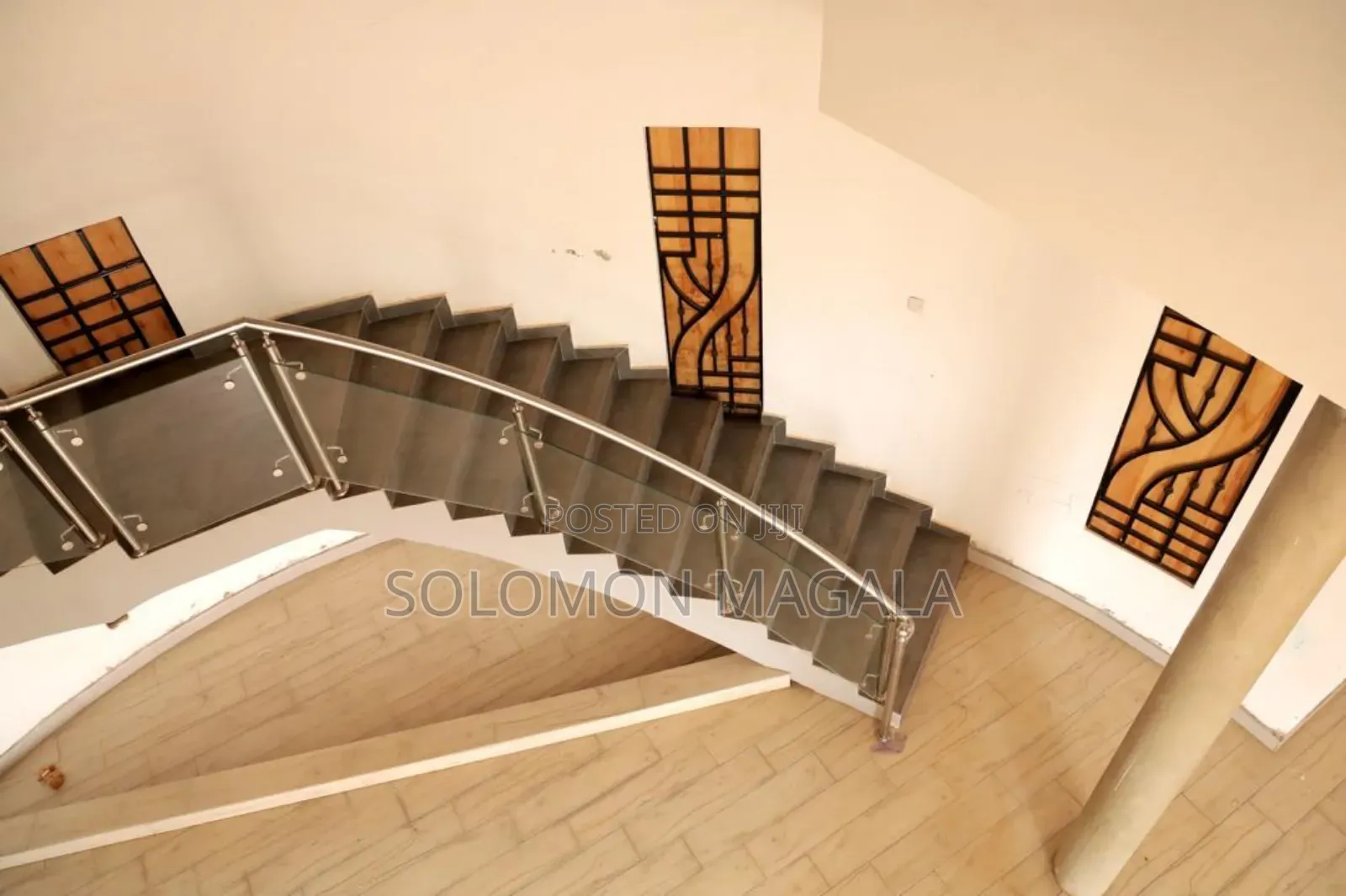 8bdrm Block of Flats in Bukasa, Central Division for sale