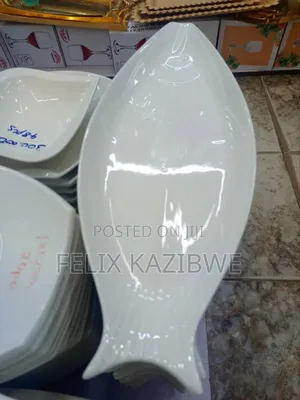 Fish-Shaped Serving Platter.
