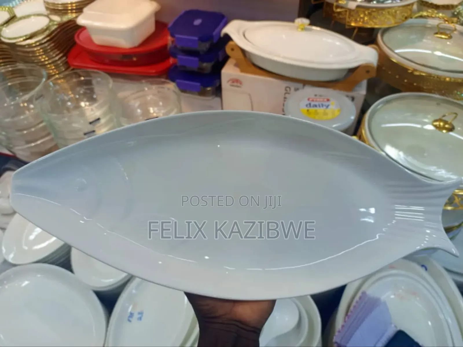Fish-Shaped Serving Platter.