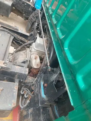 Mmitshubishi Canter Tipper 2.0tonnage 4d32 Engine