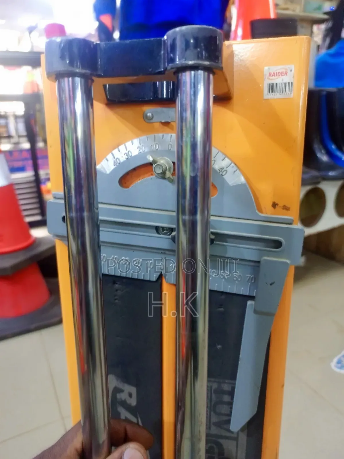 Manual Tile Cutter.