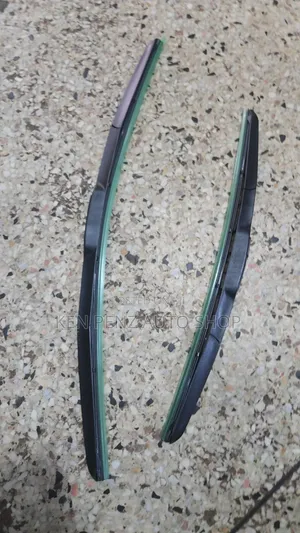 Toyota Rumion Windshield Wiper Blades