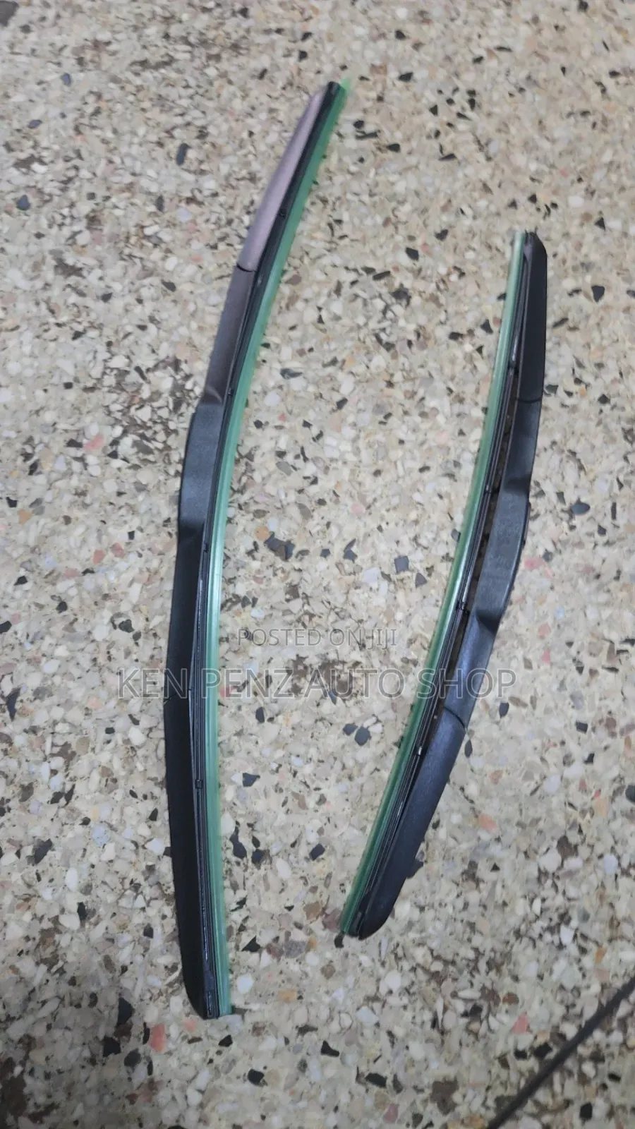 Toyota Rumion Windshield Wiper Blades