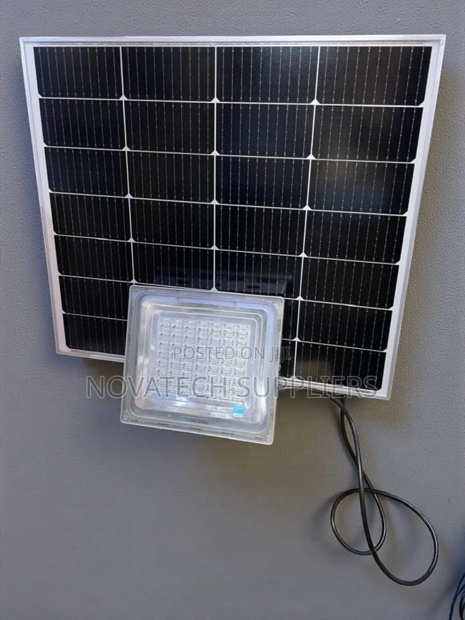 6.0 500w Blue Carbon Solar Flood Light – 80ah Lithium, 5600 Lumens