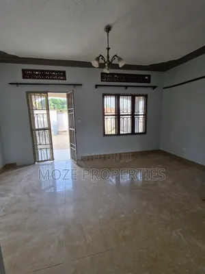 3bdrm Bungalow in Kireka Mbalwa, Central Division for rent