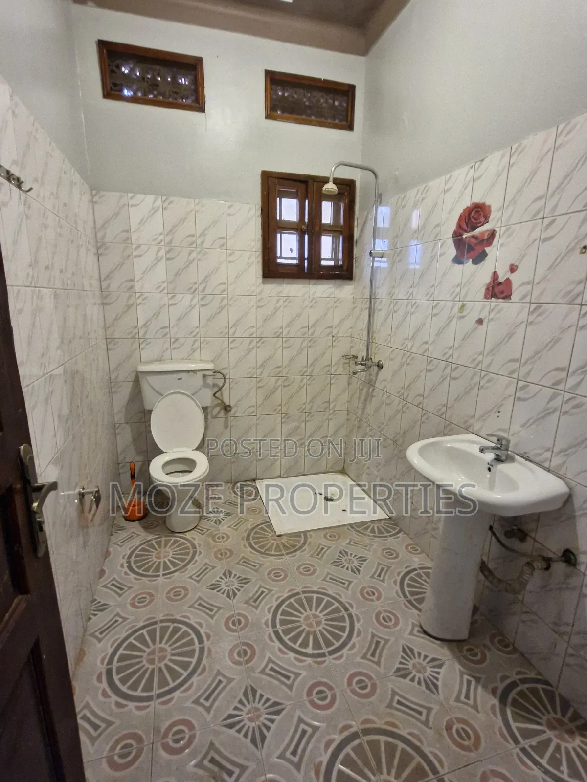 3bdrm Bungalow in Kireka Mbalwa, Central Division for rent