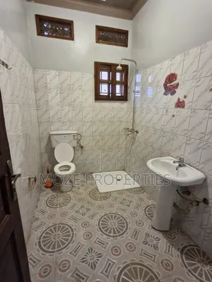 3bdrm Bungalow in Kireka Mbalwa, Central Division for rent