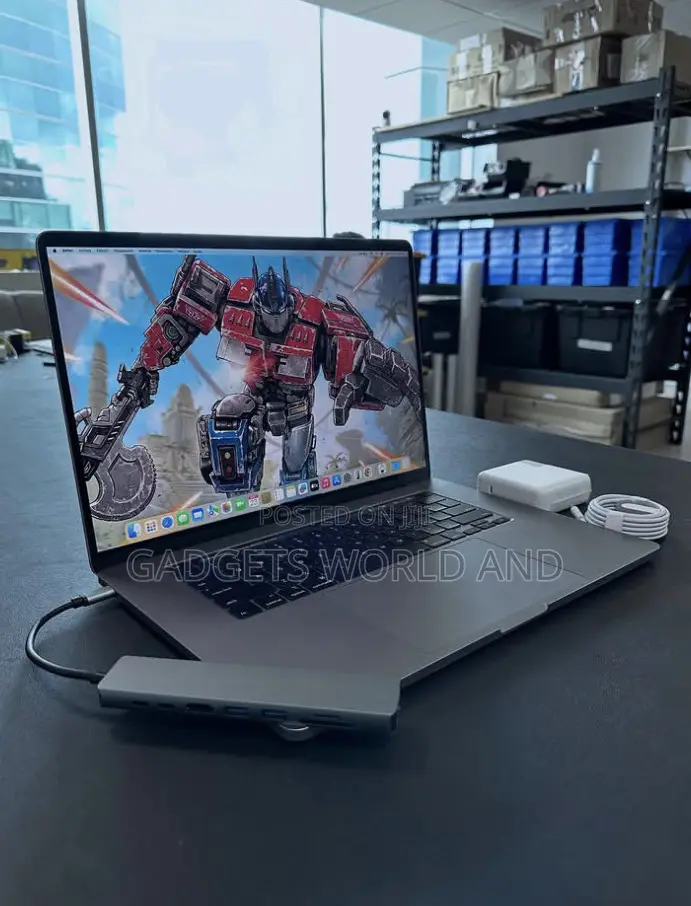 Laptop Apple MacBook Pro 2019 16GB Intel Core I5 SSD 256GB