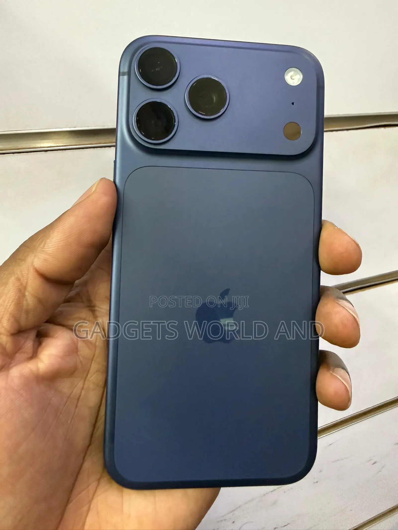 New Apple iPhone 17 Pro Max 512 GB Blue