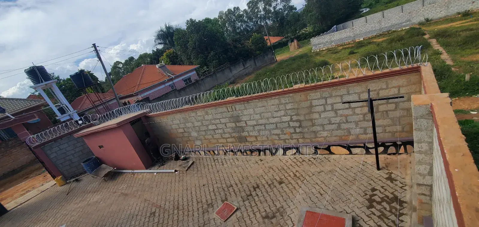 Razor Wire, Chain Link Fencing and Other Security Fencing Solutions