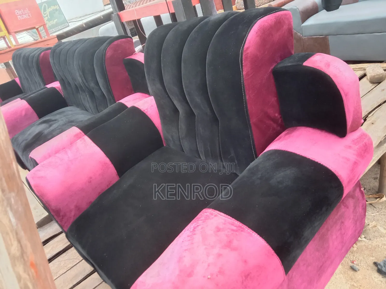5 Sittes Brand New Sofa Set