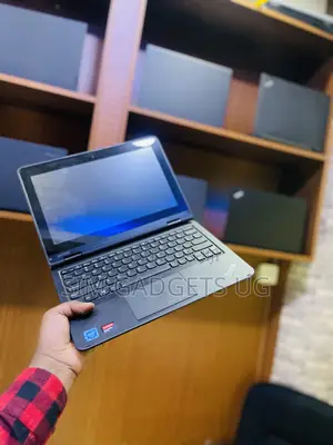 Laptop Lenovo Yoga 11e 4GB Intel Celeron SSD 128GB