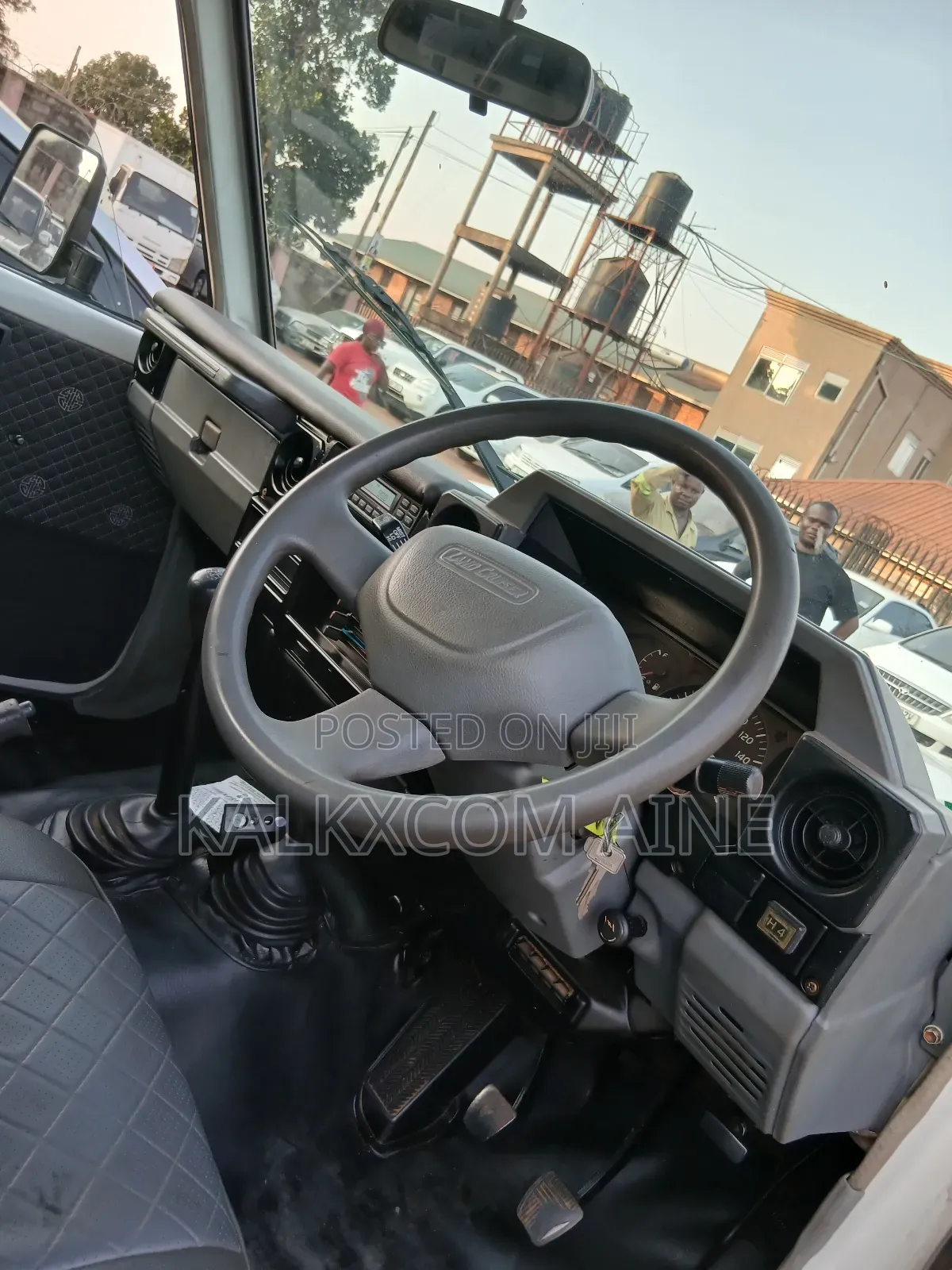 Toyota Land Cruiser 2013 White