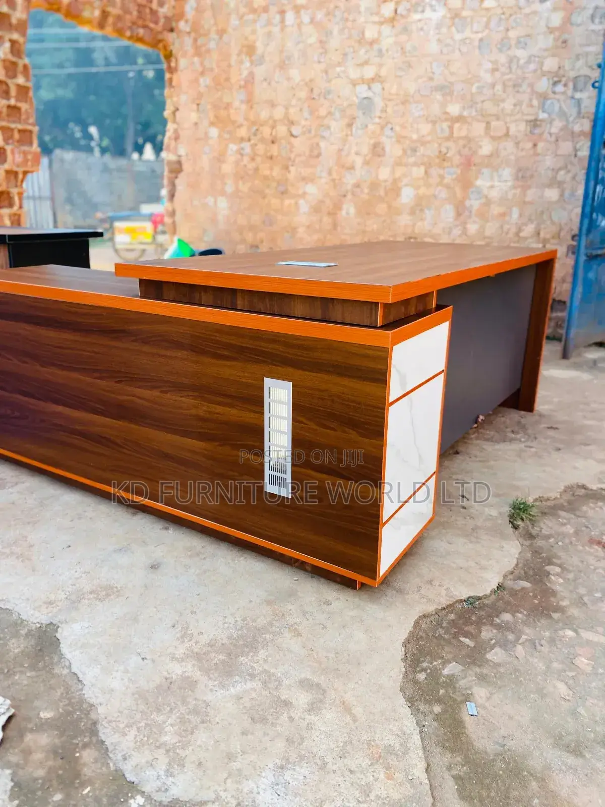 Modern Office Desks
