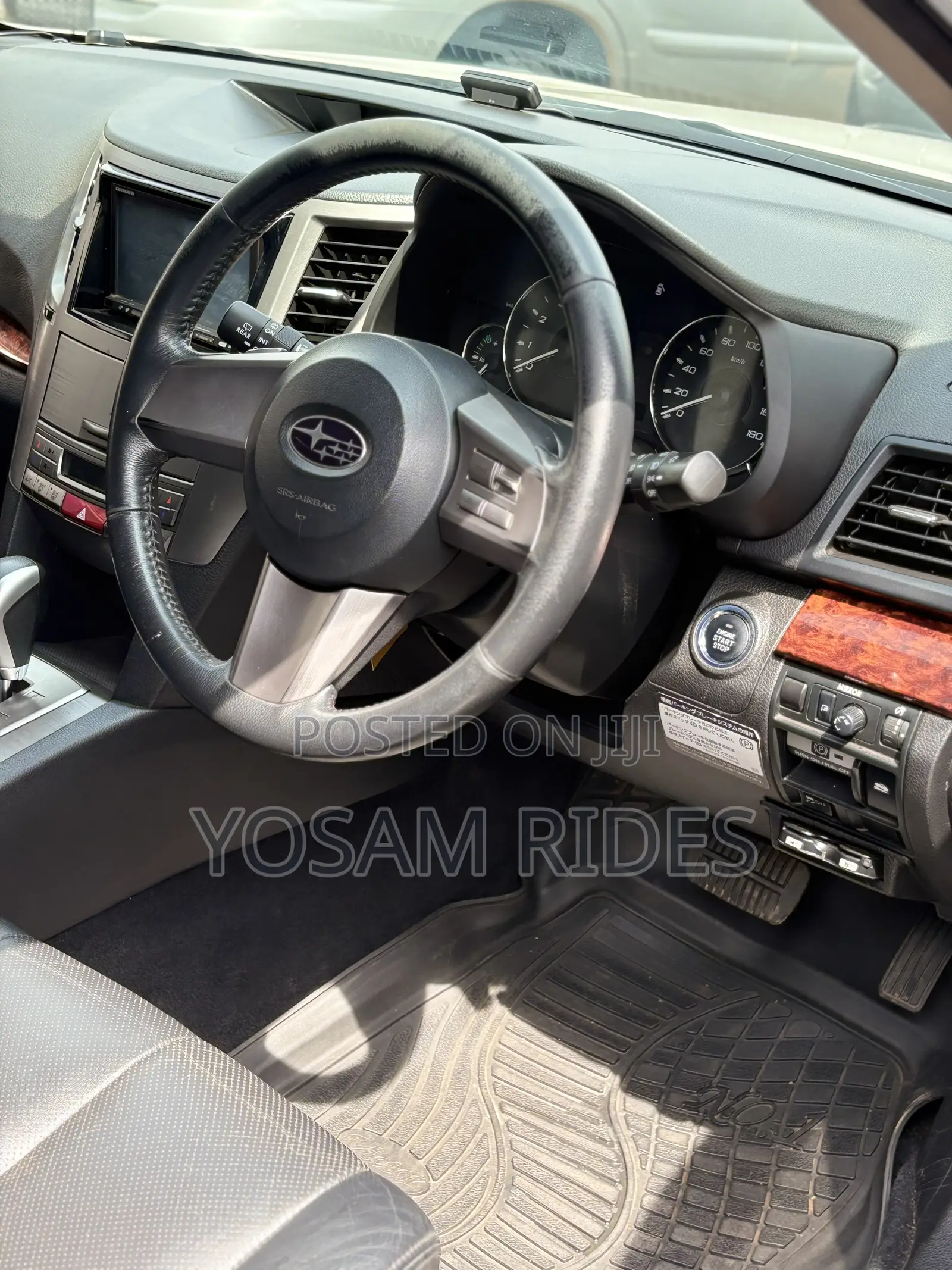 Subaru Legacy 2.5i Premium 2010 White
