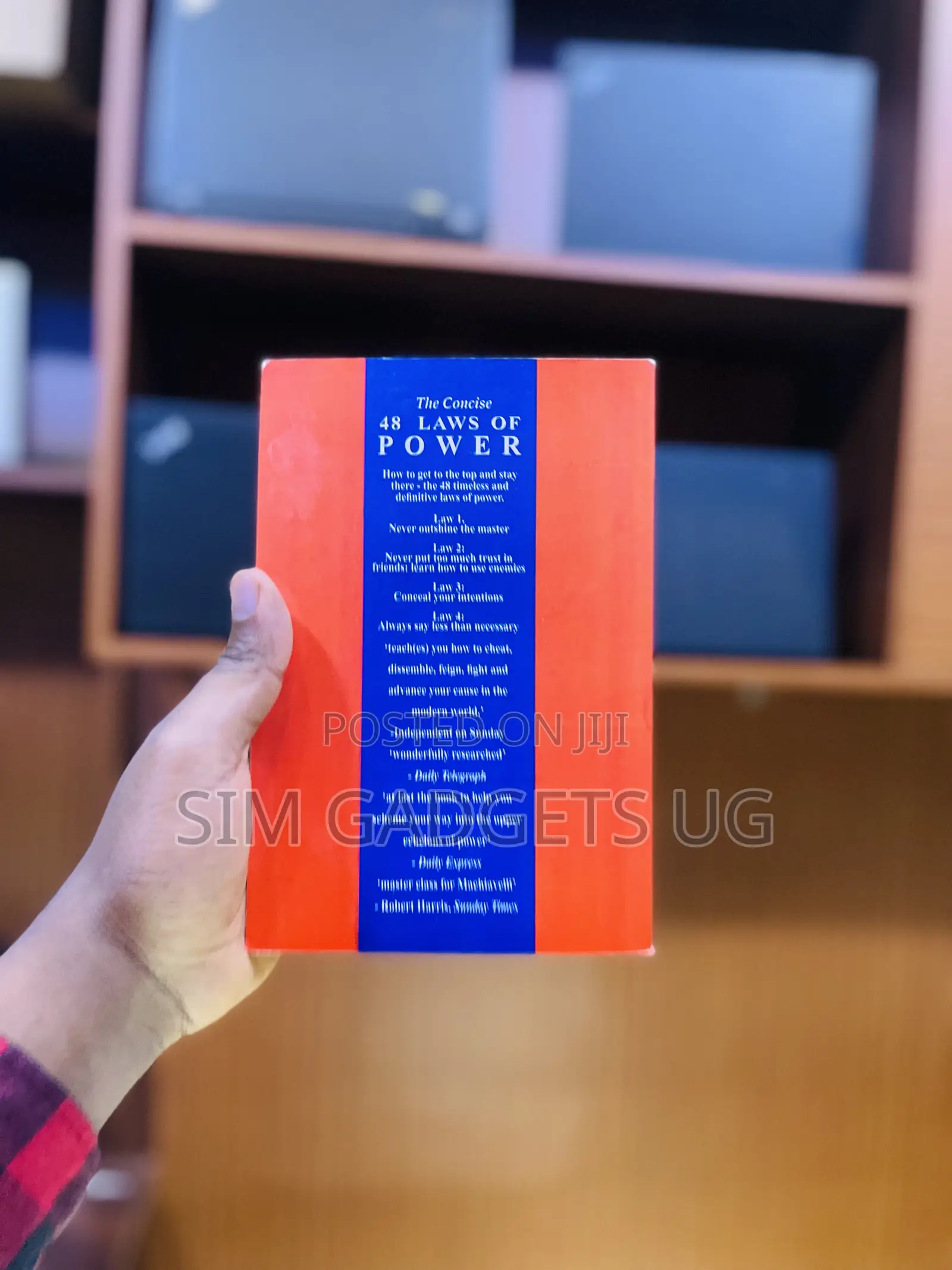 48 Laws of Power. Robert Greene.