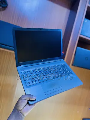 Laptop HP 15-Da2933nia 4GB Intel Core I3 SSD 256GB