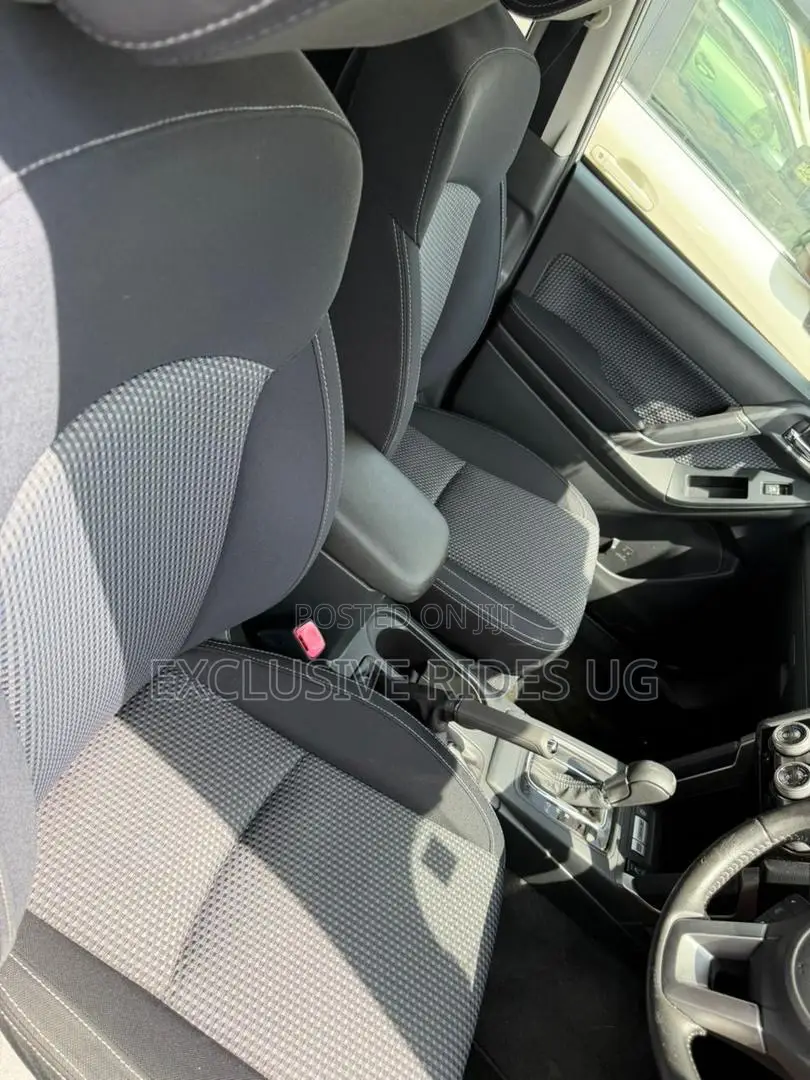 Subaru Forester 2016 Off white