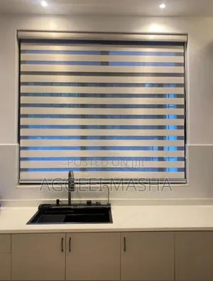 Rollerblinds in Cream