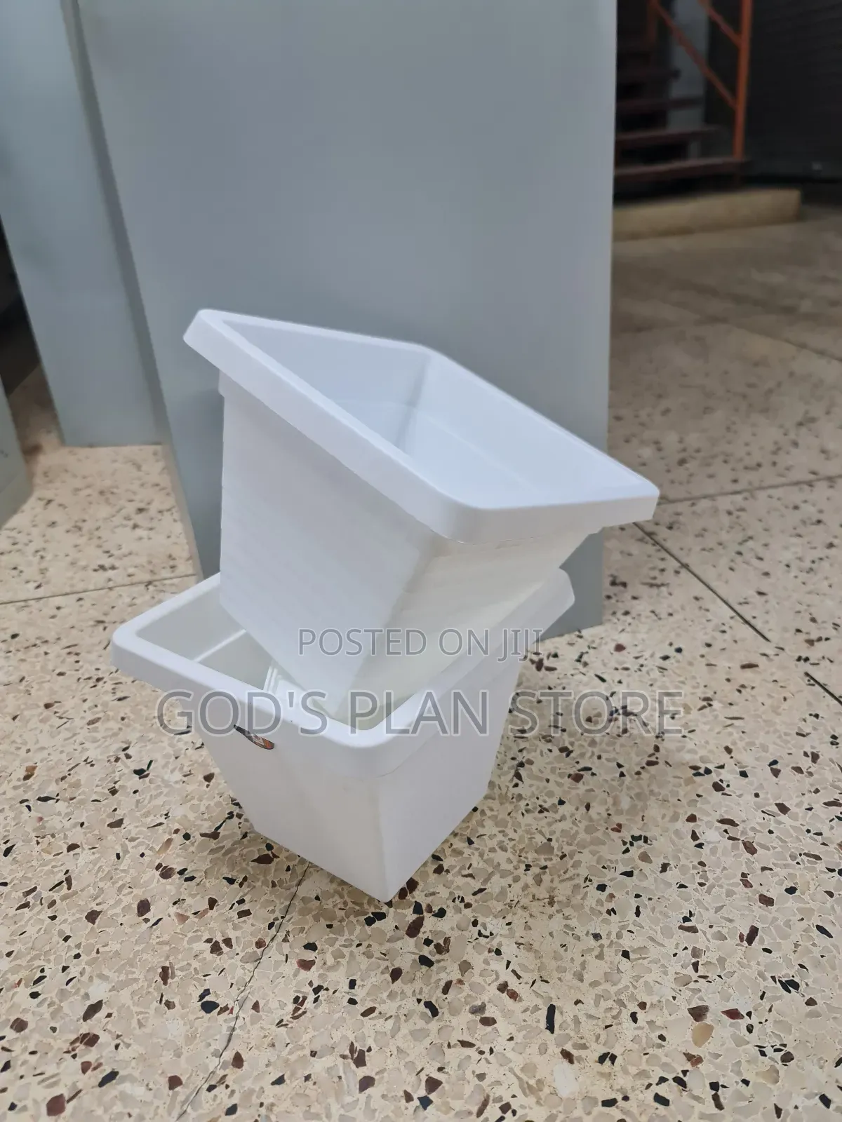 Attractive Plastic Flower Pots Plastic Flower Pots