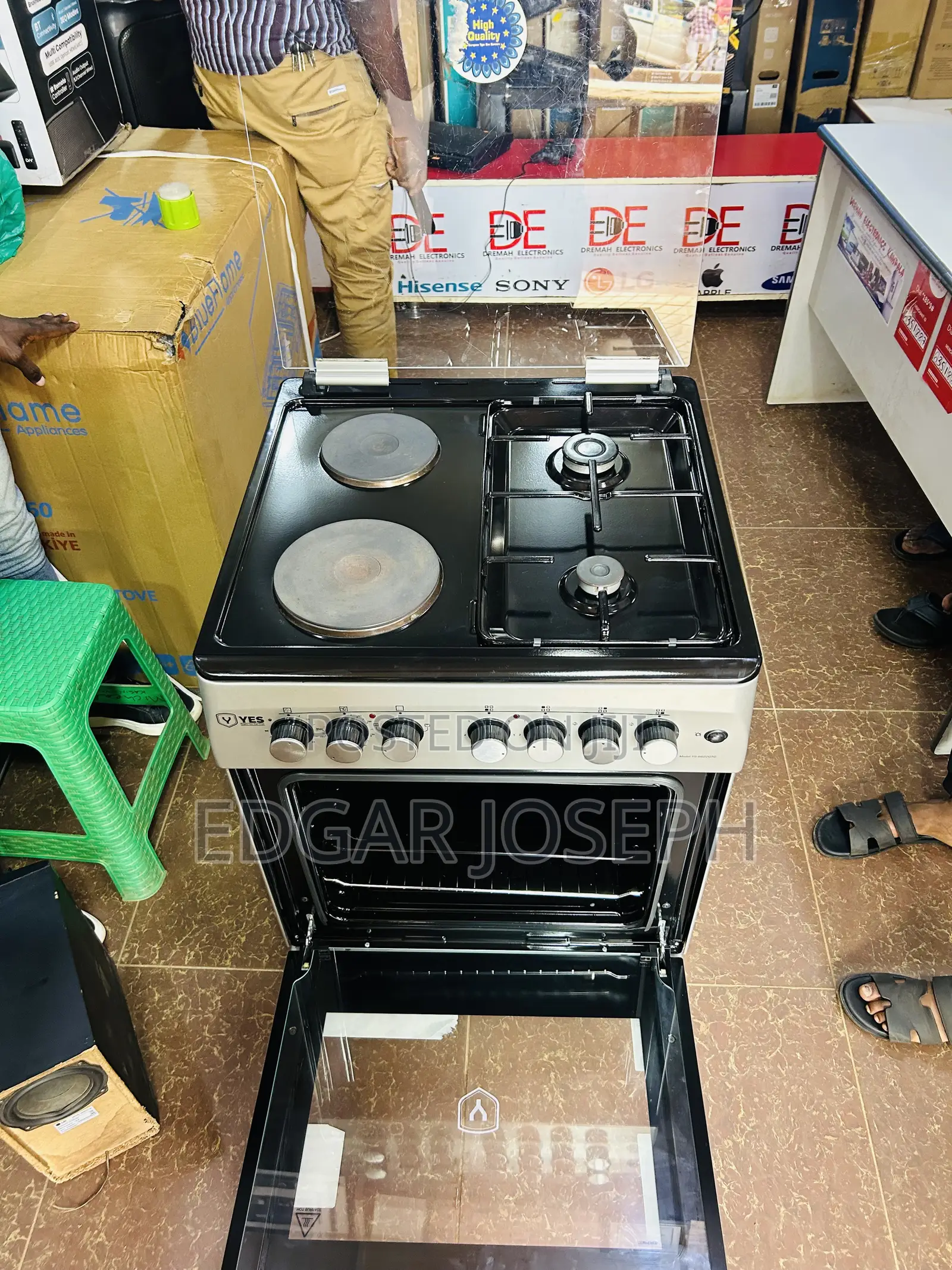 Yes Cooker 60x60 2 Gass 2 Electric