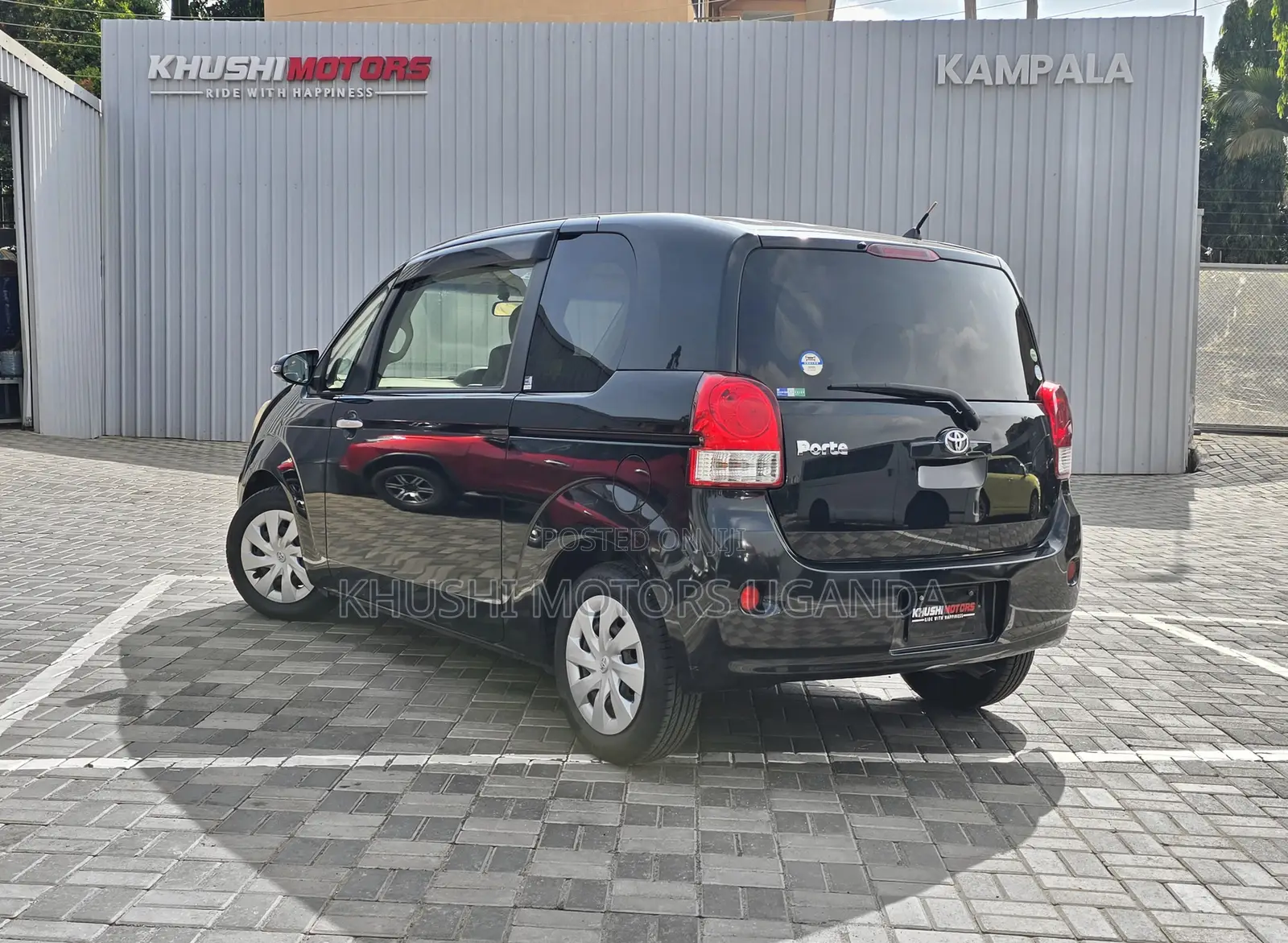 Toyota Porte 1.5 FWD 2012 Black